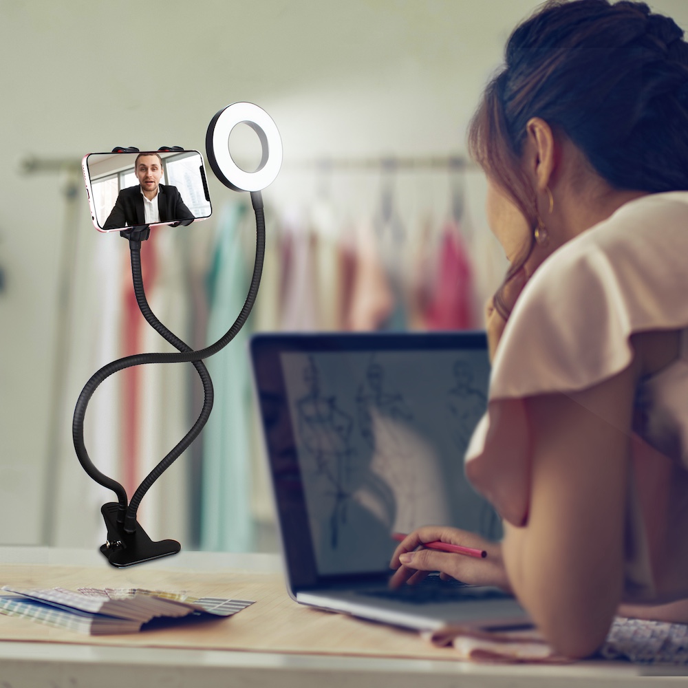 U-STREAM JUNIOR LIGHTING STUDIO & PHONE HOLDER Header Image